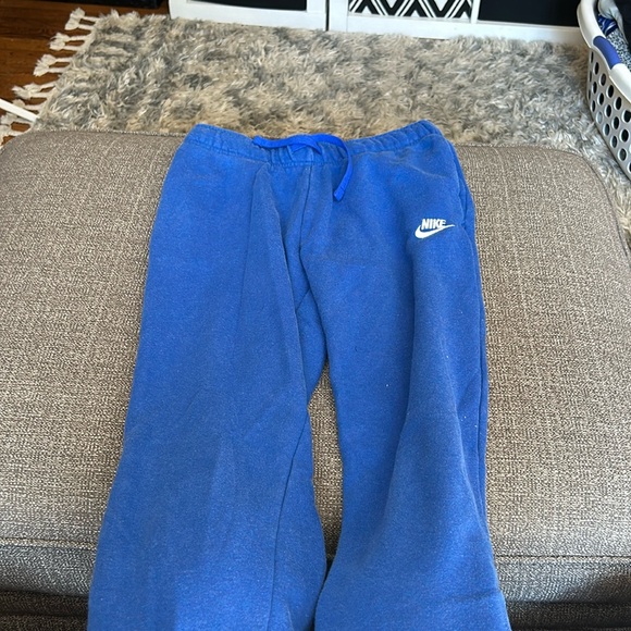Nike Pants - Nike club fleece joggers